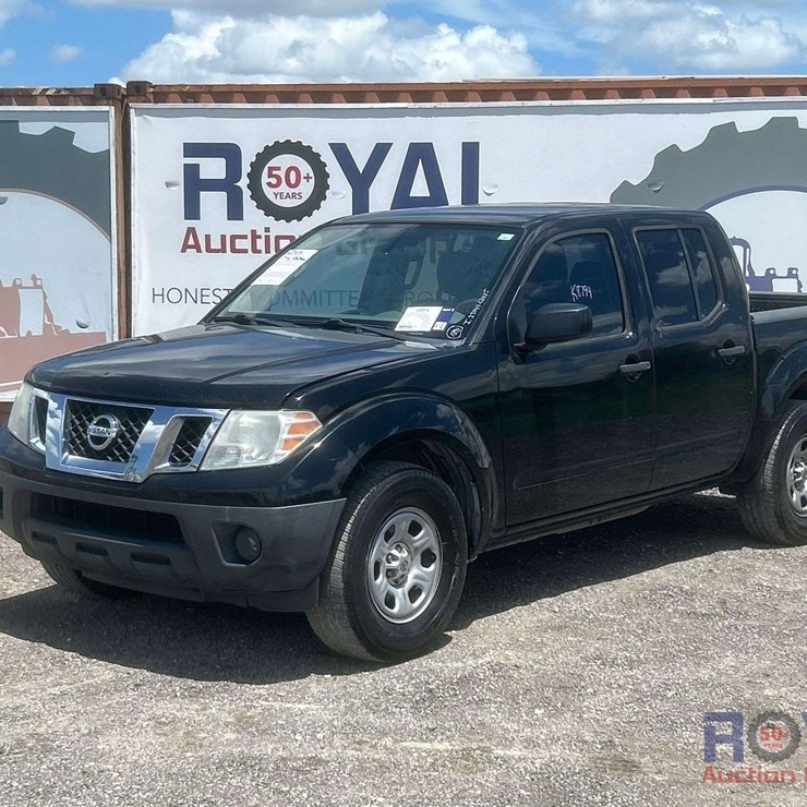 2015 NISSAN FRONTIER
