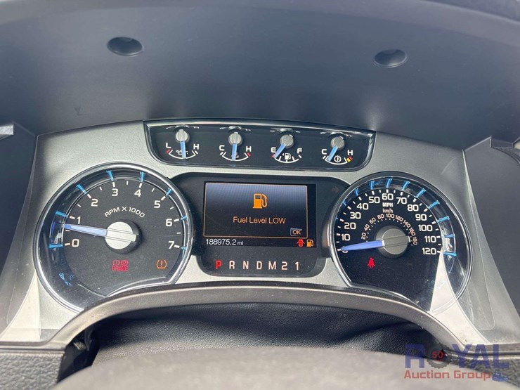 2011-ford-f150-platinum-image-12