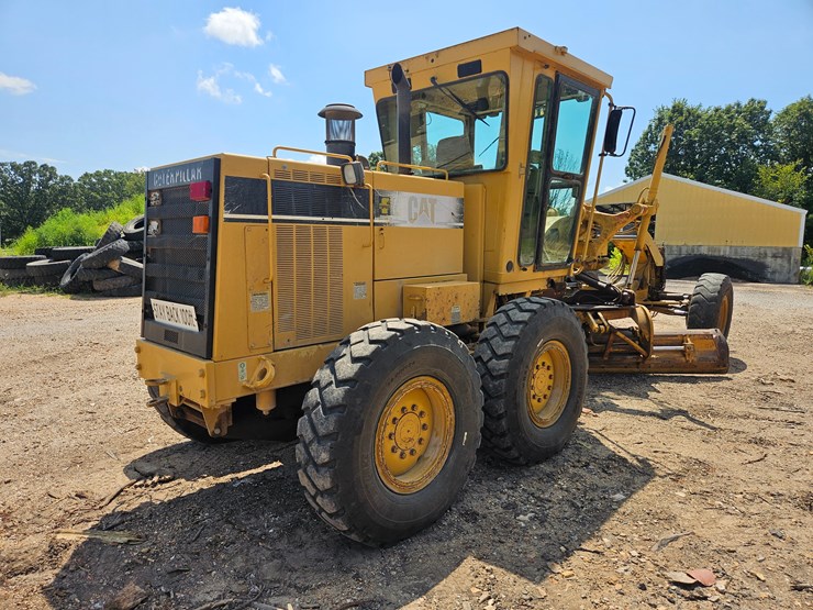2002-caterpillar-12h-image-23