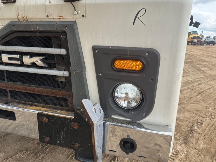 2016-mack-leu633-image-19