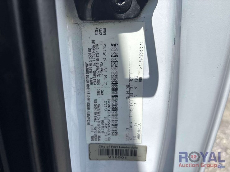 2017-ford-f550-image-5