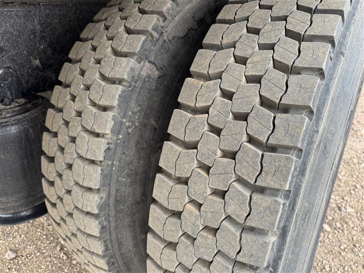 2012-international-durastar-4300-image-38