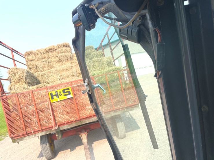 new-holland-ls180-image-27