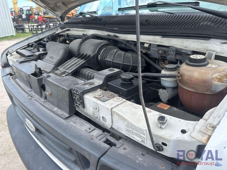 2003-ford-e350-image-15