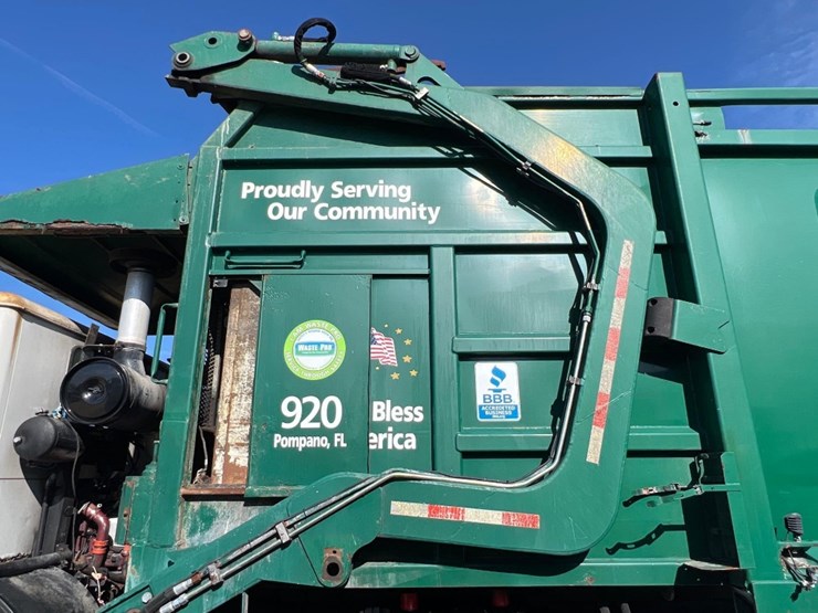 2009-mack-mru613-image-11