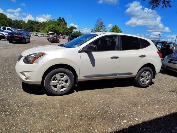 2015-nissan-rogue-image-3