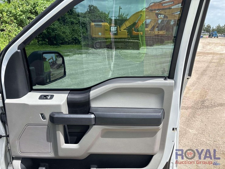 2017-ford-f150-image-22