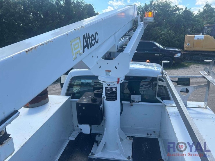 2014-altec-at200a-image-26
