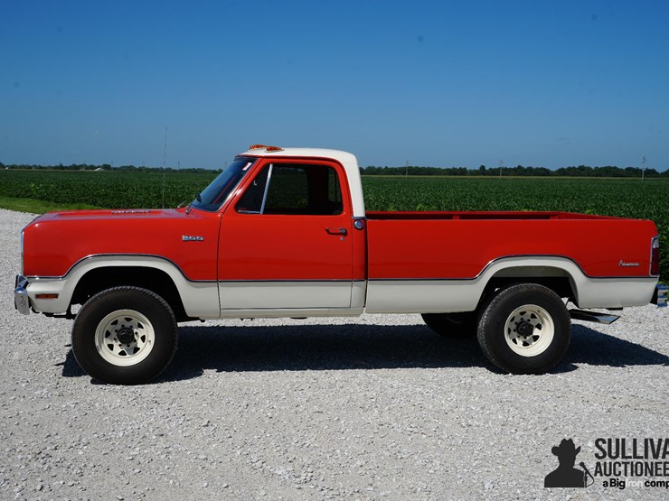 1973-dodge-d200-4x4-pickup-image-8