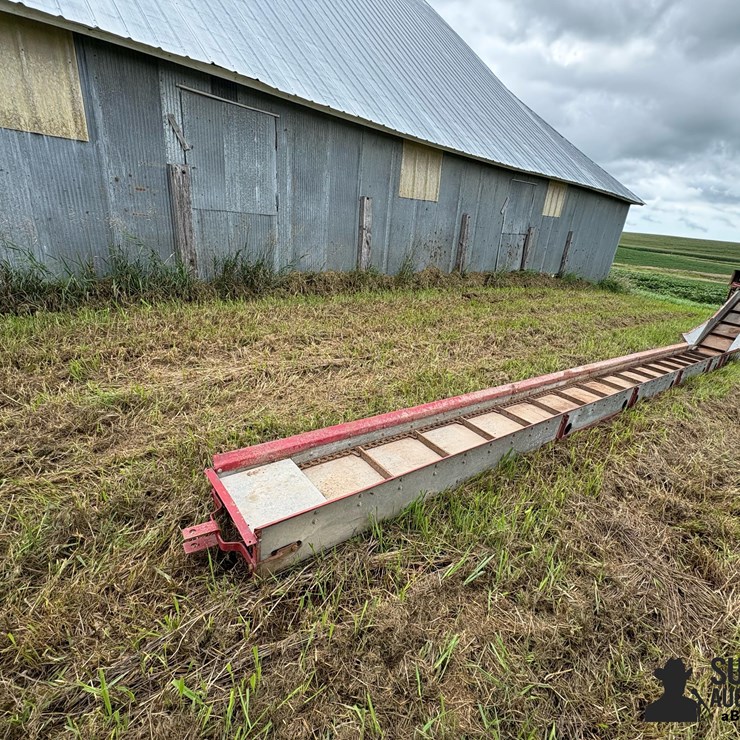 Kewanee Corn Crib Drag Elevator