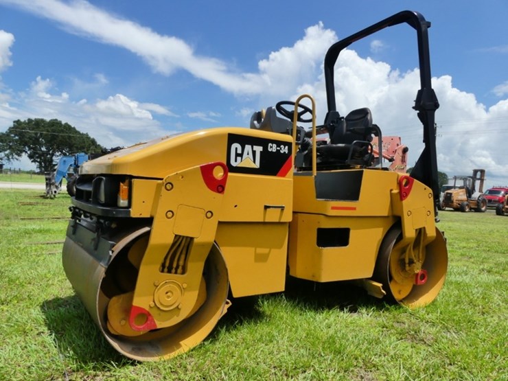 caterpillar-cb34-image-1
