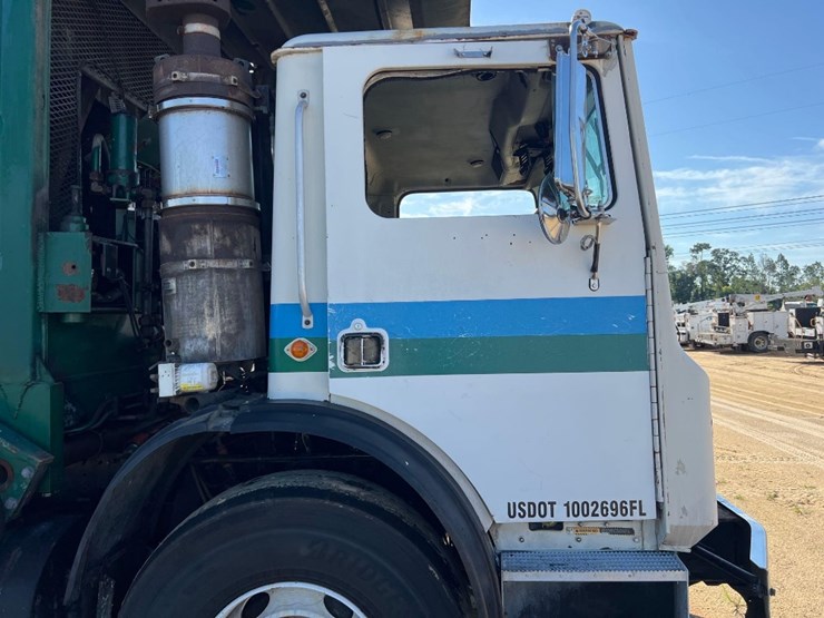 2009-mack-mru613-image-24