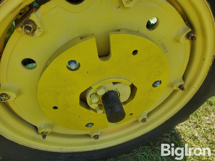 john-deere-630-image-17