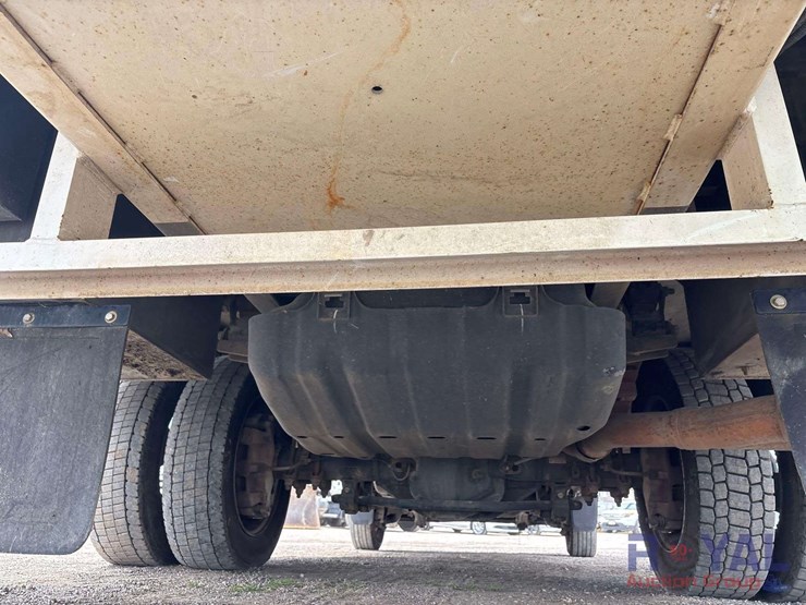 2018-ford-f550-image-28