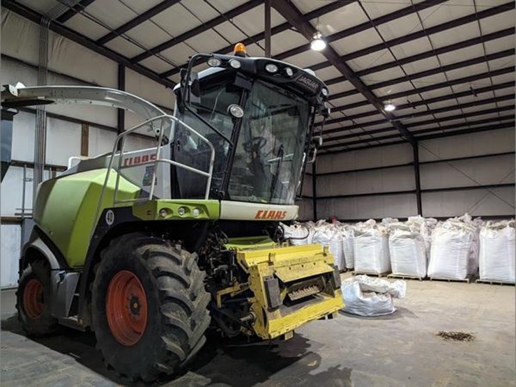 2017-claas-jaguar-860-image-34