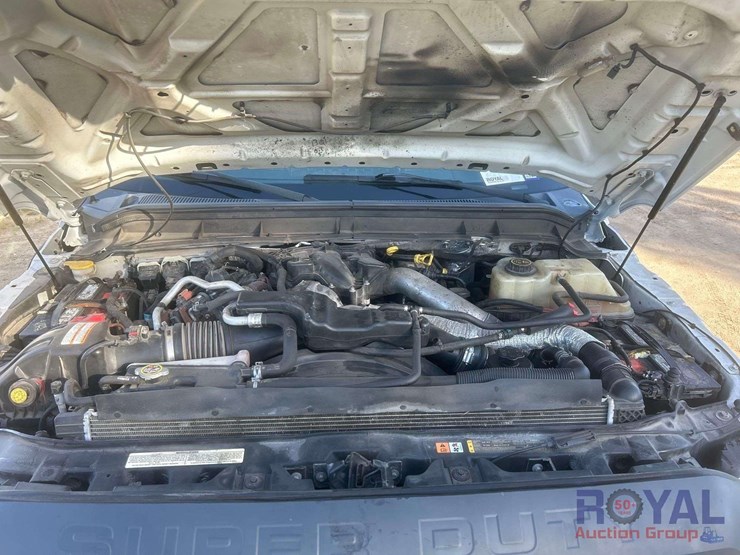 2016-ford-f550-image-9