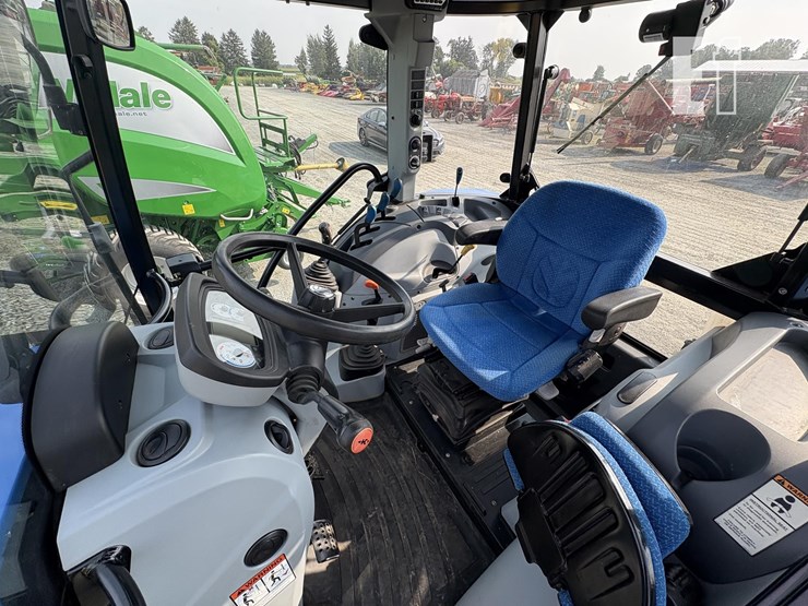 2016-new-holland-ts6.120-image-25