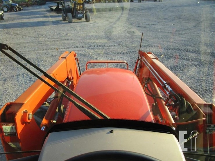 kubota-m6040-image-18