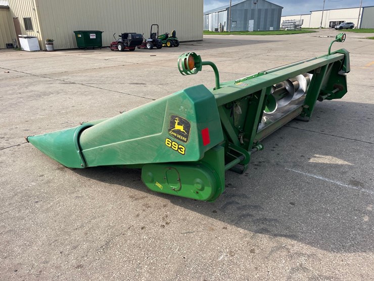 john-deere-693-image-3