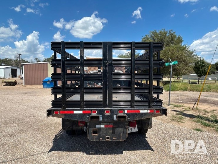 2016-ford-f550-image-4