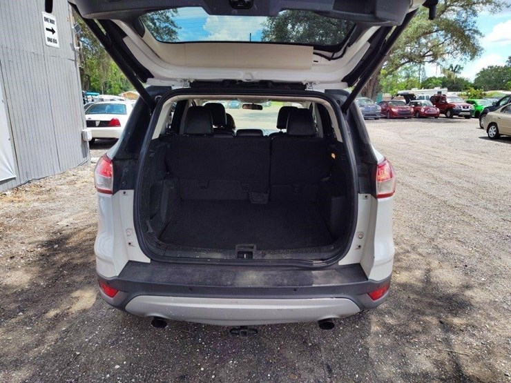 2015-ford-escape-image-5