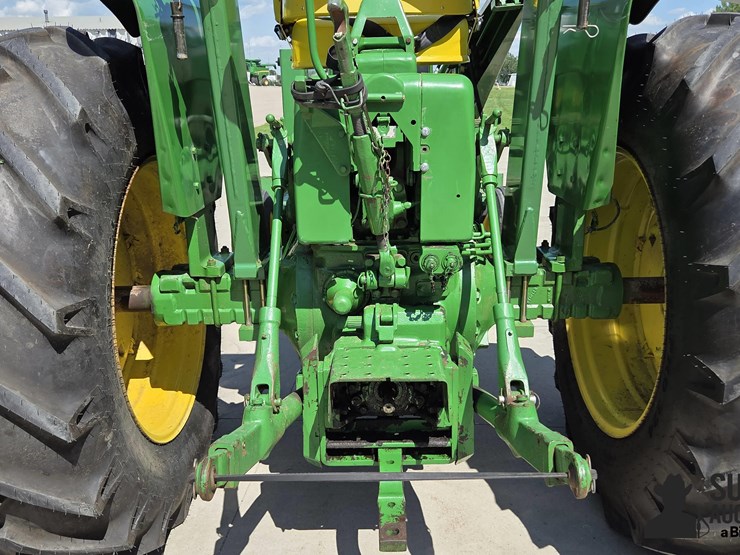 john-deere-4020-image-11