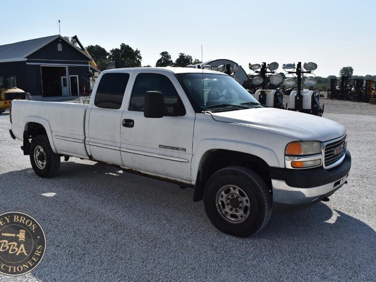 2002-gmc-sierra-2500hd-image-17