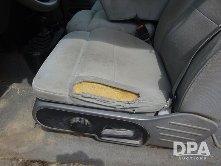 2004-ford-f150-image-63