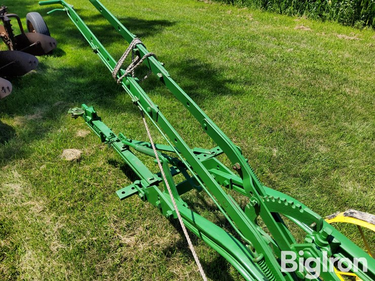 john-deere-52-image-19