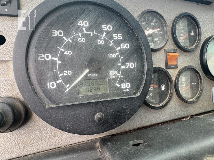 2000-mack-midliner-cs300-image-20