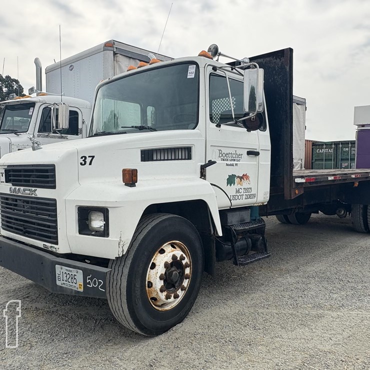 2000 MACK MIDLINER CS300