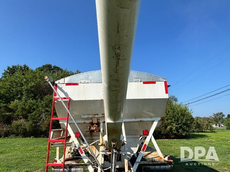 2000-sterling-dry-tender-truck-(gp11245,-unit-123831)-image-45