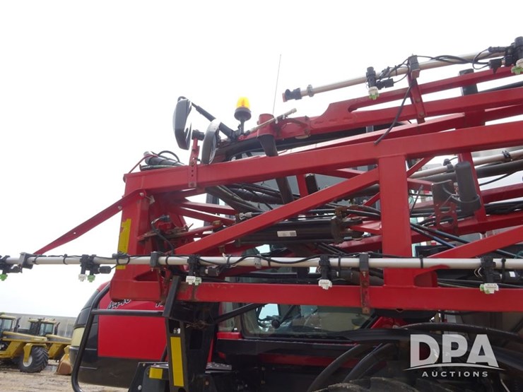 2015-case-ih-patriot-4440-image-76