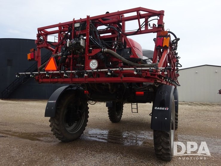 2015-case-ih-patriot-4440-image-26
