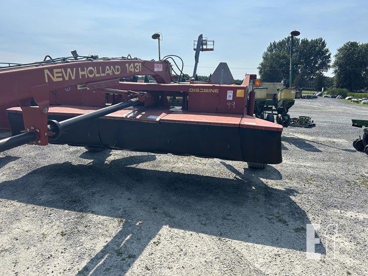 new-holland-1431-image-7