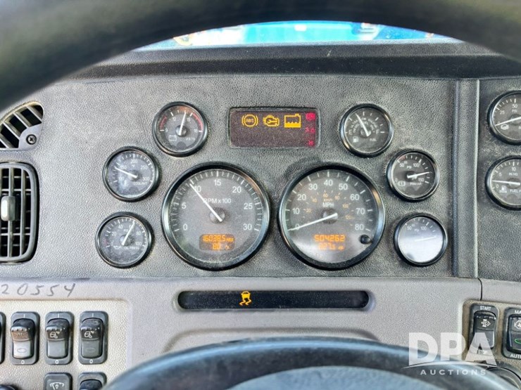 2014-peterbilt-365-image-84