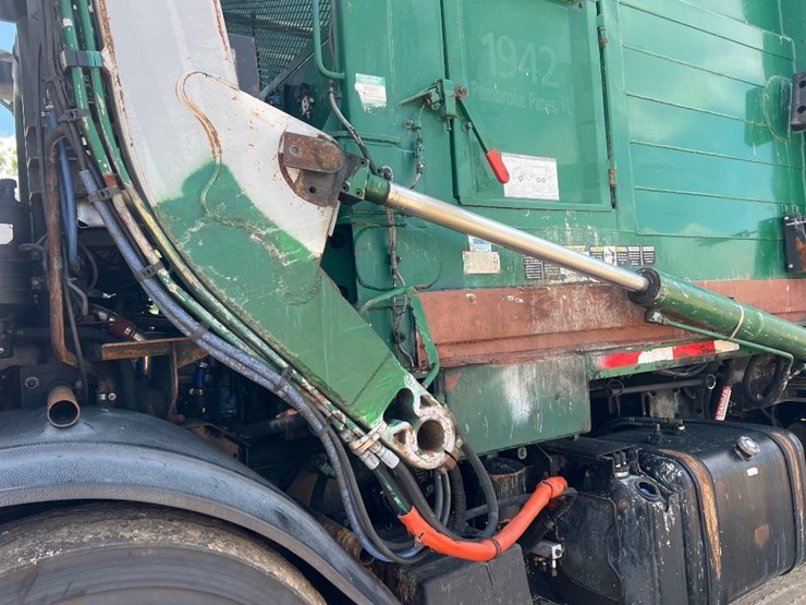 2014-mack-leu613-image-14