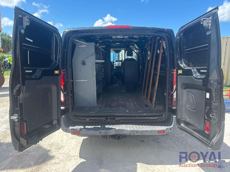 2015-ford-transit-image-15