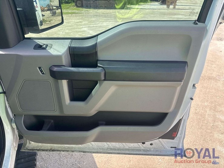 2016-ford-f150-image-25