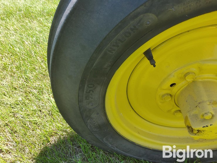 1953-john-deere-50-image-11