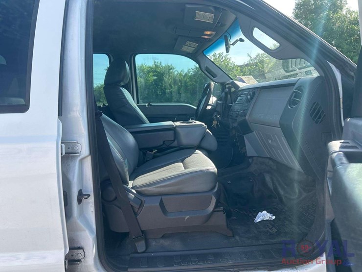 2014-ford-f450-image-32