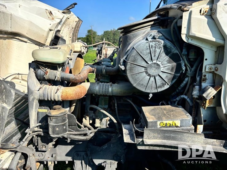 2000-sterling-dry-tender-truck-(gp11245,-unit-123831)-image-63