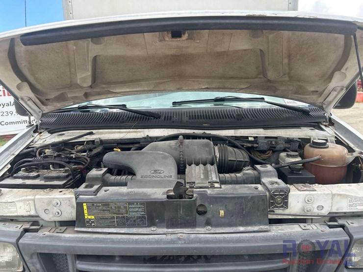 2003-ford-e350-image-17