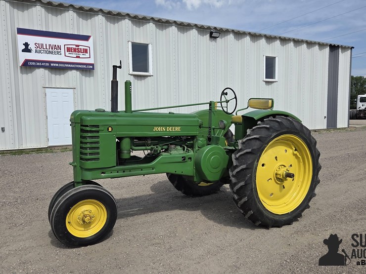 john-deere-b-image-1