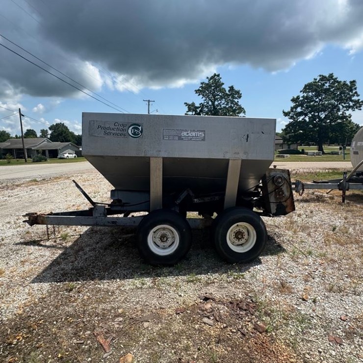 Adams Dry Spreader (PZ13788, Unit 28522)