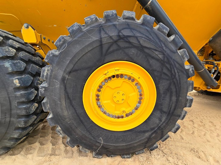 2018-deere-460e-image-67
