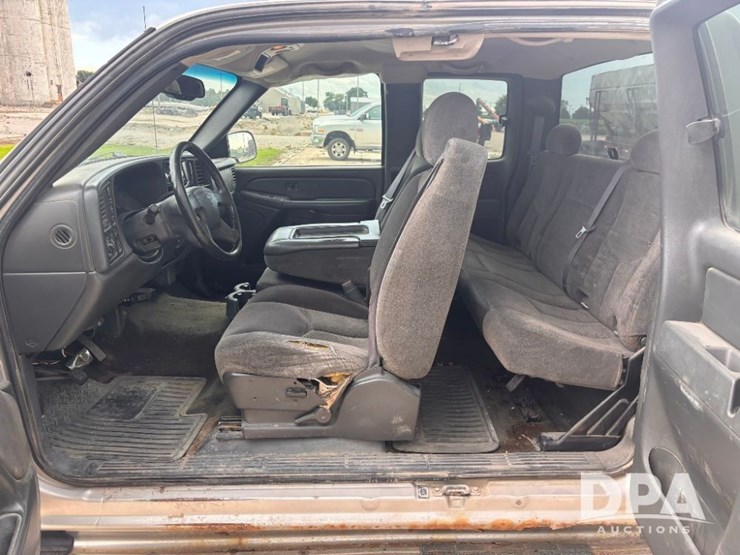 2006-chevrolet-2500hd-image-62