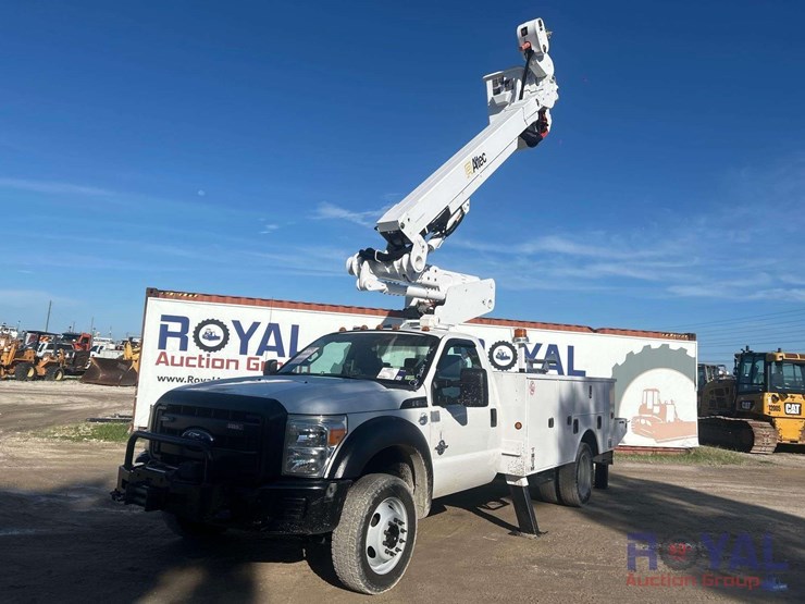 2013-ford-f550-image-2