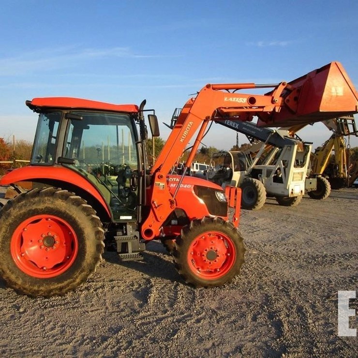 KUBOTA M6040