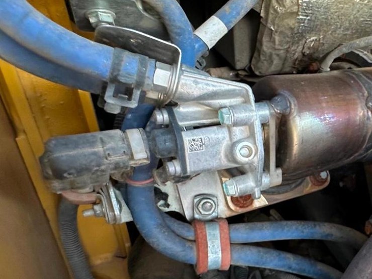 2021-deere-333g-image-25